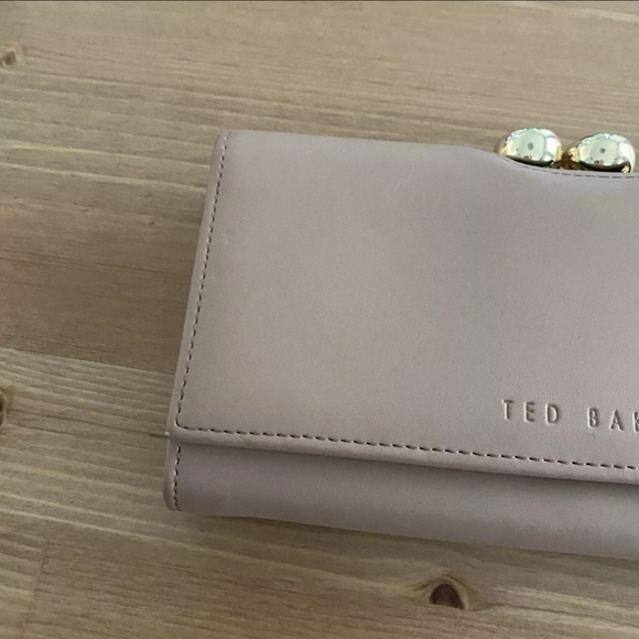 Ted Baker Pink Matinee Wallet with Bobble Kisslock - Picture 11 of 12